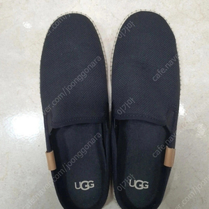 어그(UGG) 단화 뮬 정가15만원