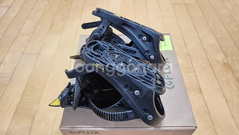 스노우보드 플럭스 바인딩 2021 XV (사이즈XS)판매합니다.박스있음.--7