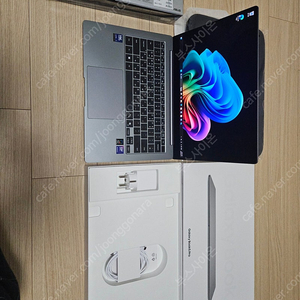 삼성 갤럭시북5프로 14인치 최고사양(울7 258v,32gb,1tb,윈11)판매합니다.