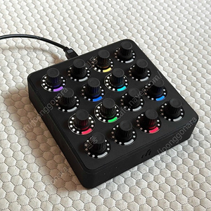 MIDI Fighter Twister 미디파이터 트위스터 미디 컨트롤러