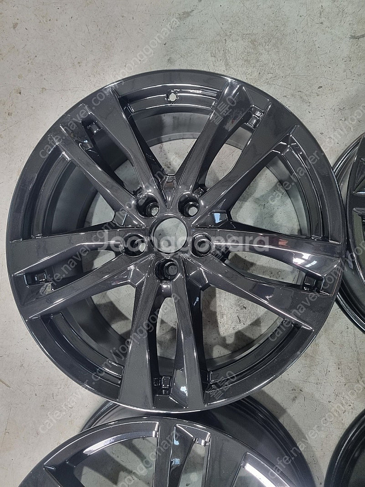 [ 정품 ] 아우디 A6 C8 19인치 45TDI 순정...--3