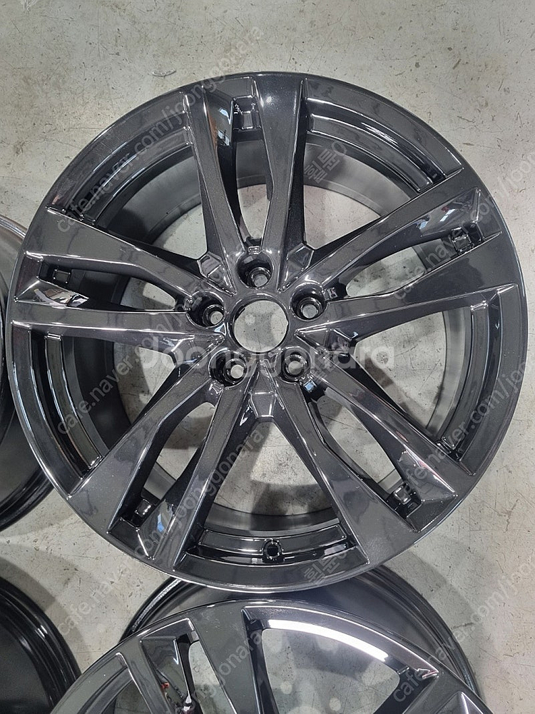 [ 정품 ] 아우디 A6 C8 19인치 45TDI 순정...--4
