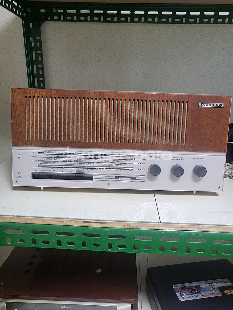 독일 그룬딕 진공관라디오판매--0