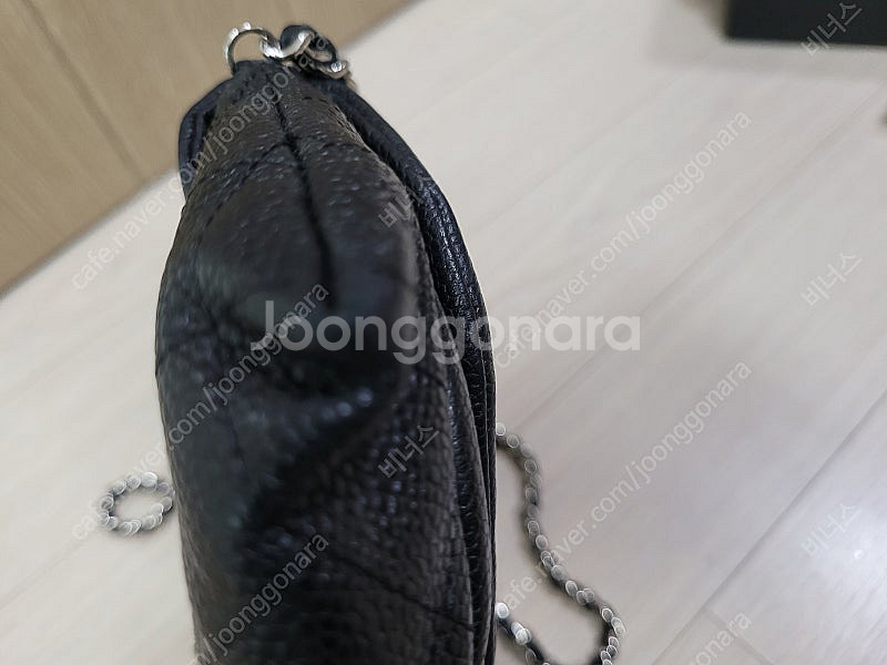 샤넬 캐빈어 하프문 17번대 ㅡ판매완료--3