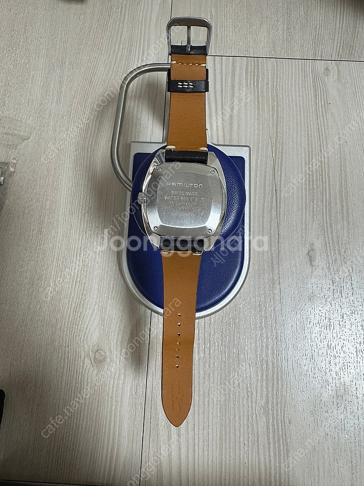 해밀턴 w10 블랙다이얼 버전 판매합니다--2