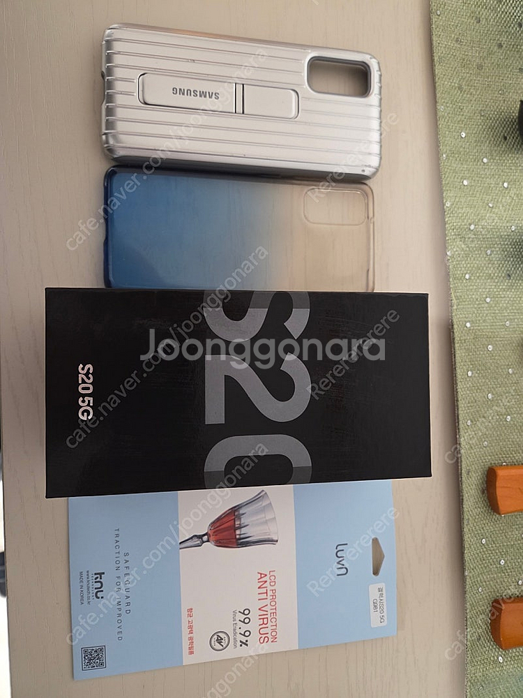 갤럭시S20 코스믹그레이 128GB 팝니다.--3