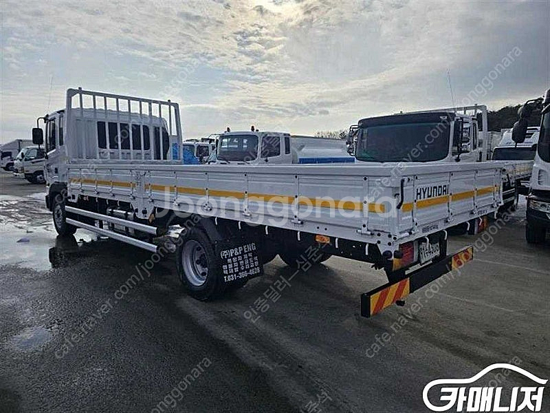 [중대형화물]카고(4.5~5톤) 메가트럭4.5톤 초장축 (3인승 /4.5톤) 중고차 판매합니다--8