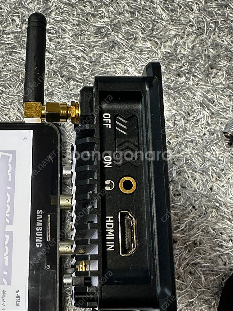 포트키 모니터 portkey bm5 III WR 팝니다...--6