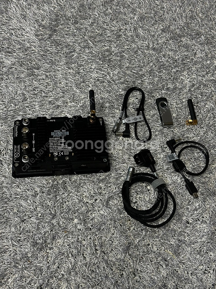 포트키 모니터 portkey bm5 III WR 팝니다...--8