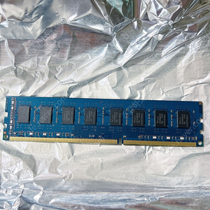 DDR3 sk하이닉스 램 4GB 2Rx8 PC3-12800U-11-12-B1