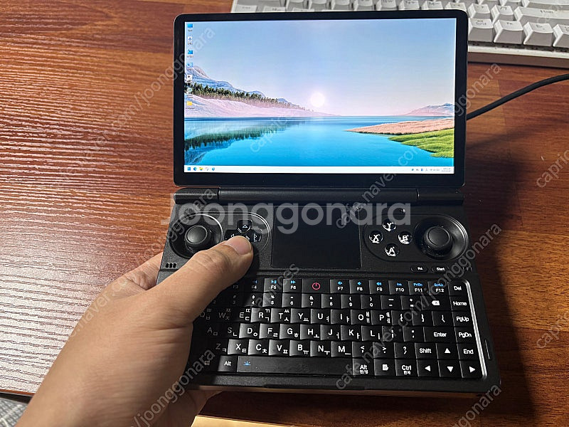 GPD Win Mini 7840 모델 65만원에 판매합...--3