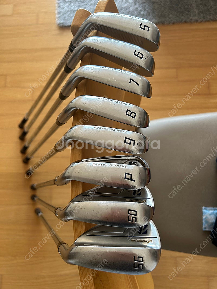 V300 8세대 8아이언 (석교정품) 팝니다.--0