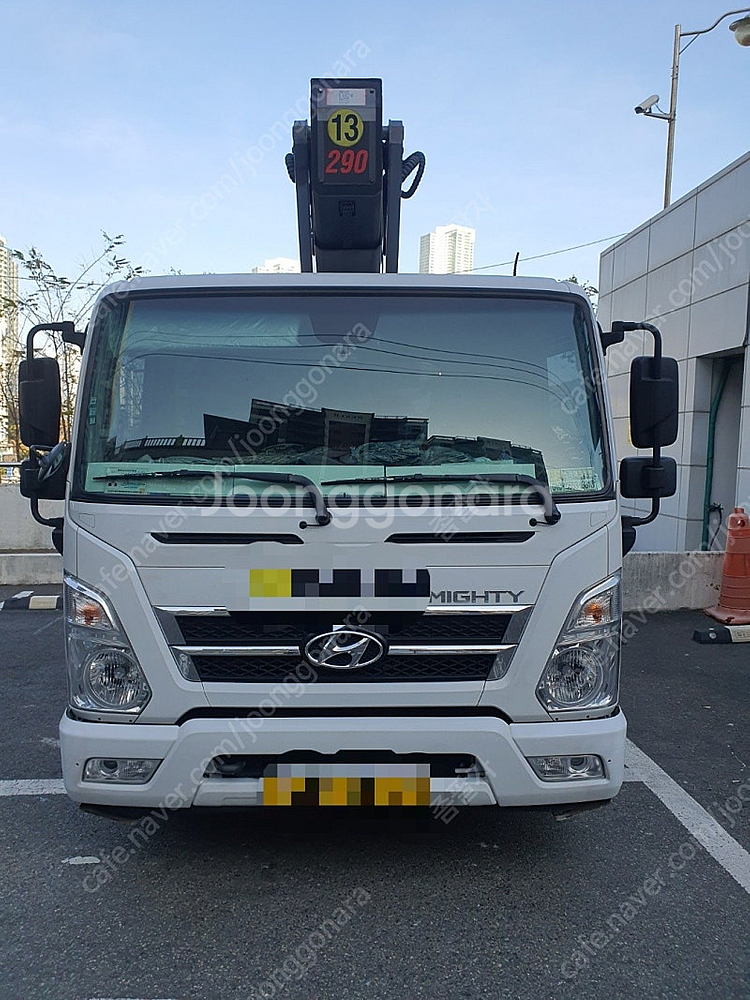 2021년식 3.5t 노바스 고소작업차(크레인) 팝니다...--0