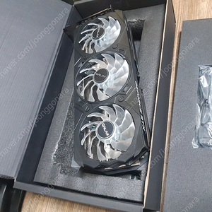 갤럭시 4070 ti super 블랙 그래픽카드