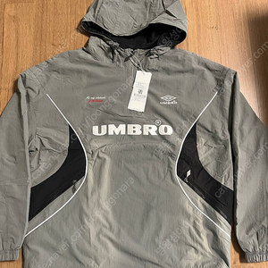 엄브로(umbro) 아노락 팝니다~(13만원)