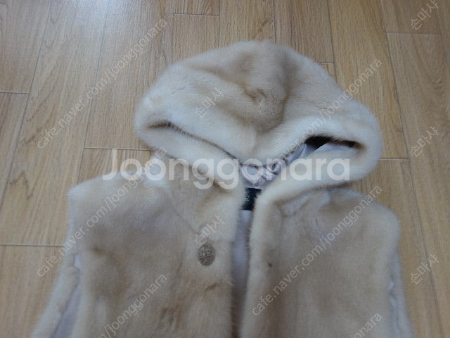 마인밍크조끼&랑방캐시니트&마인구스패딩--1