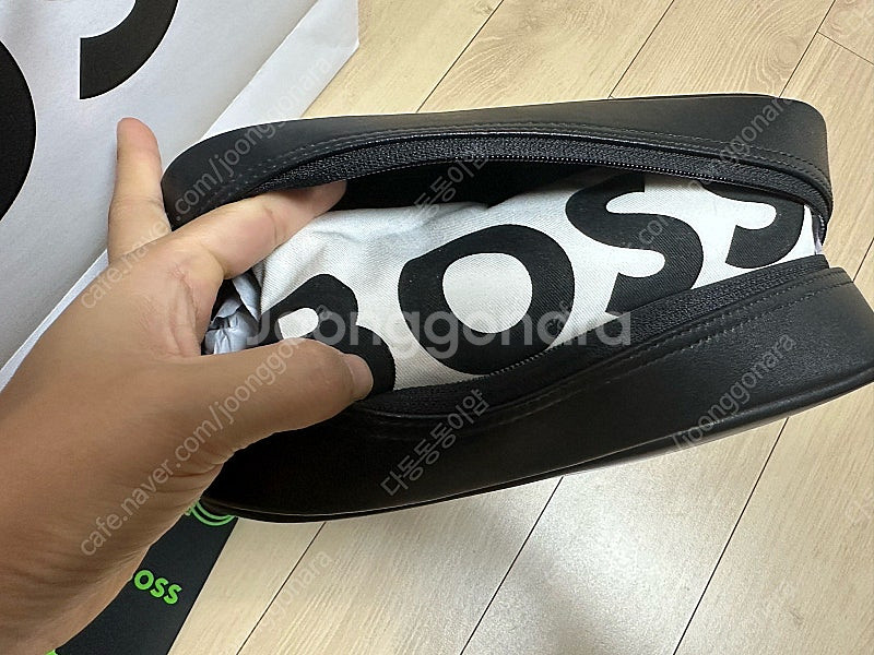 BOSS 골프 파우치 가방 새상품 택포 15만원--4