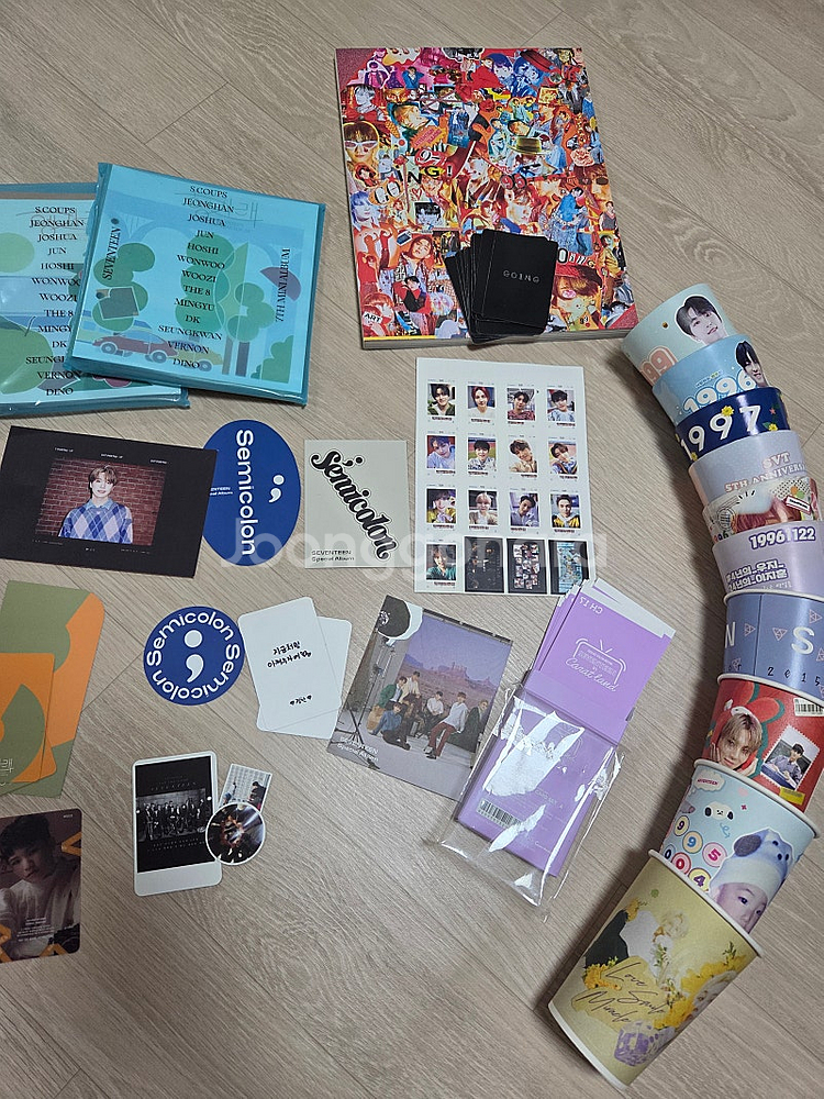 세븐틴 앨범+포카+고잉잡지+4주년 캐랜 일괄판매 5만원--1