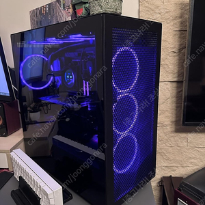 NZXT H7 FLOW 케이스 블랙 - 강화유리 , 순정팬2개 PARTS 팝니다