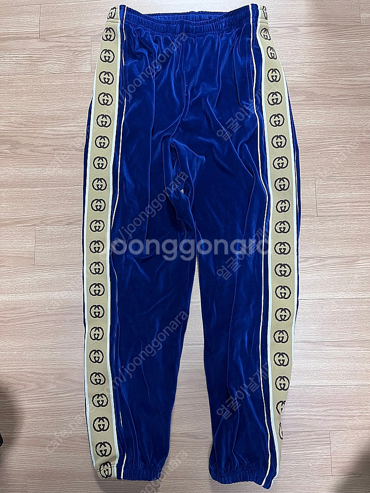 구찌 19fw 오버사이즈 벨벳 조거 트랙팬츠 블루 S사...--0