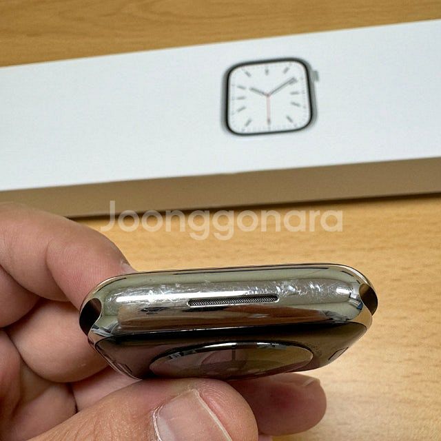 애플워치 7 스테인리스 실버 44mm, 화면 스크래치로...--3