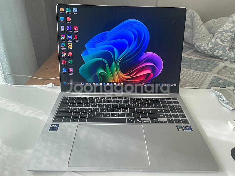 부산지역 직거래 NT961XHA-KE51S 갤럭시북 5...--1