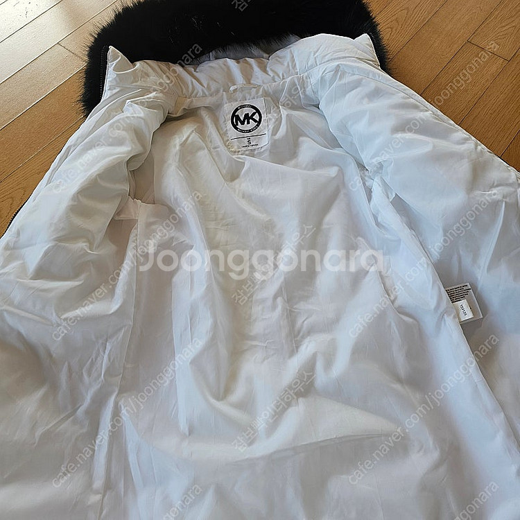 이사정리 폭탄세일 마이클코어스 롱패딩 S사이즈--2