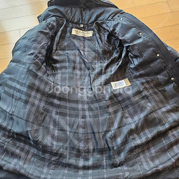 이사정리 폭탄세일 여자 버버리 롱 패딩 UK10 44~55 S사이즈 상태 최고--4