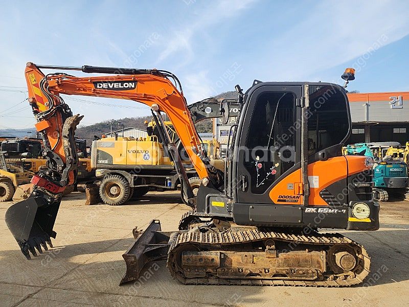 중고굴삭기 두산 디벨론 DX65MT-7 2022년 06...--0