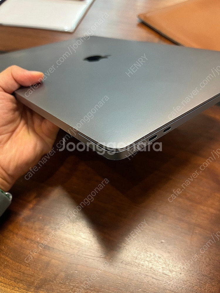 맥북프로 16인치 터치바 i9 / 32GB / 2TB ...--4