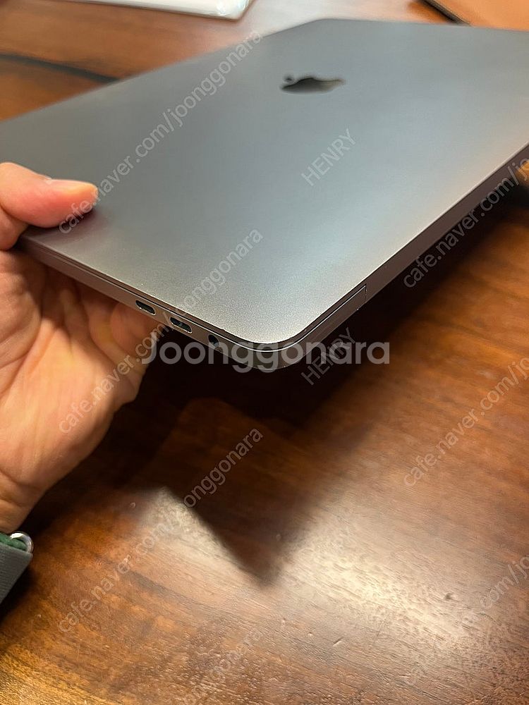 맥북프로 16인치 터치바 i9 / 32GB / 2TB ...--5