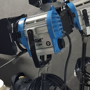 아리조명 ARRI 650w plus 일시적 가격인하