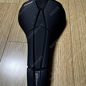 (신품급/장착만해본 제품) 프롤로그 스크래치 안장/M5(신차 탈거제품)