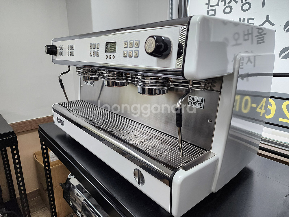■오버홀완료 커피머신■ 달라코르테 EVO2 3그룹 화이트 판매합니다.--1