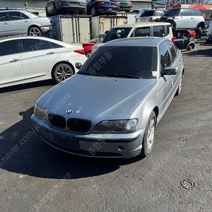 BMW E46 후기형 318i 부품차 각개합니다 앞범퍼 뒷범퍼,문짝,본네트,헤드라이트,전조등,후미등,테일램프,휀다,시트,에어밴트,사이드미러,필러,윈도우모터,ABS,핸들,엔진,미션