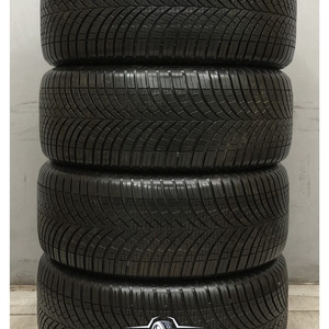 중고타이어 올웨더타이어 굿이어 벡터 245/45R18 아우디A6