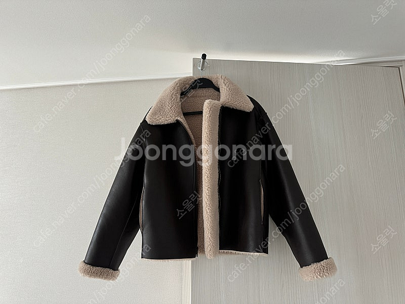 파사드패턴 램스울 리버시블 무스탕 크림 브라운--6