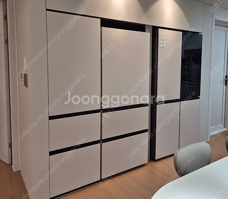 LG디오스 오브제컬렉션 김치톡톡 327L 베이지--2