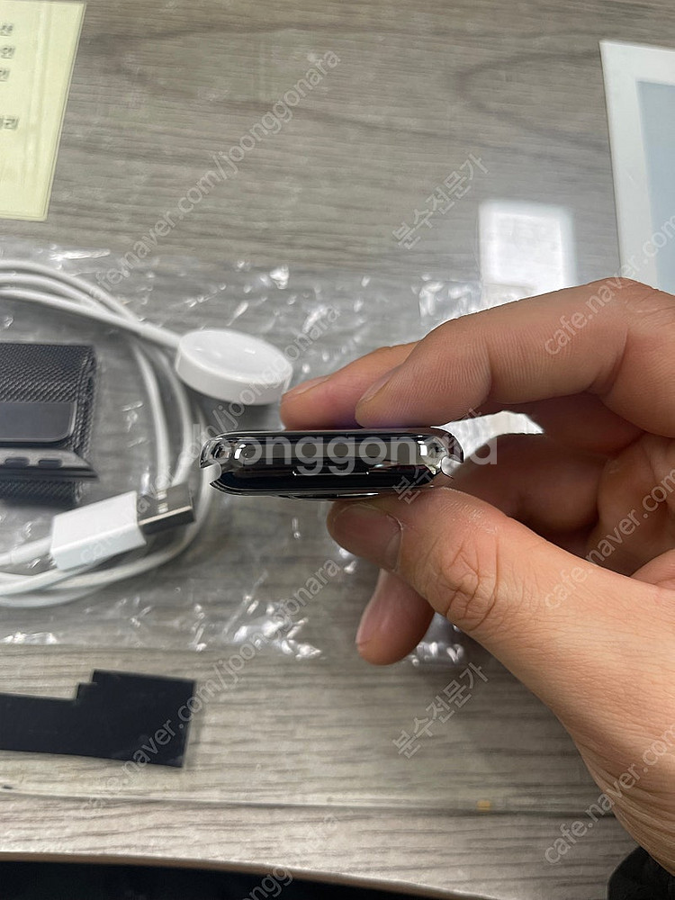 애플워치7 셀룰러+GPS 45mm 그라파이트 색상 판매--3
