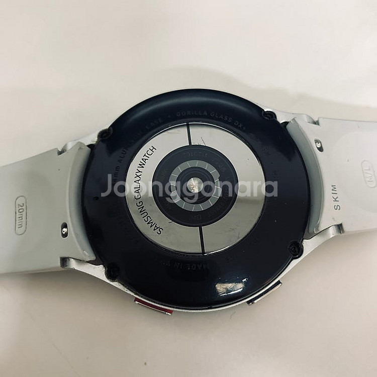 갤럭시 워치4 실버 44MM S급 케이블포함 7만5천원...--4