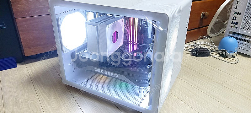 중고 AMD5700X+이엠텍 3070Ti, 그 외 모두...--3