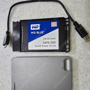 2.5인치 외장 ssd 1테라 W.D 블루