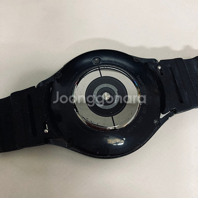 갤럭시 워치5 블랙 44mm 케이블포함 8만원 판매합니...--4