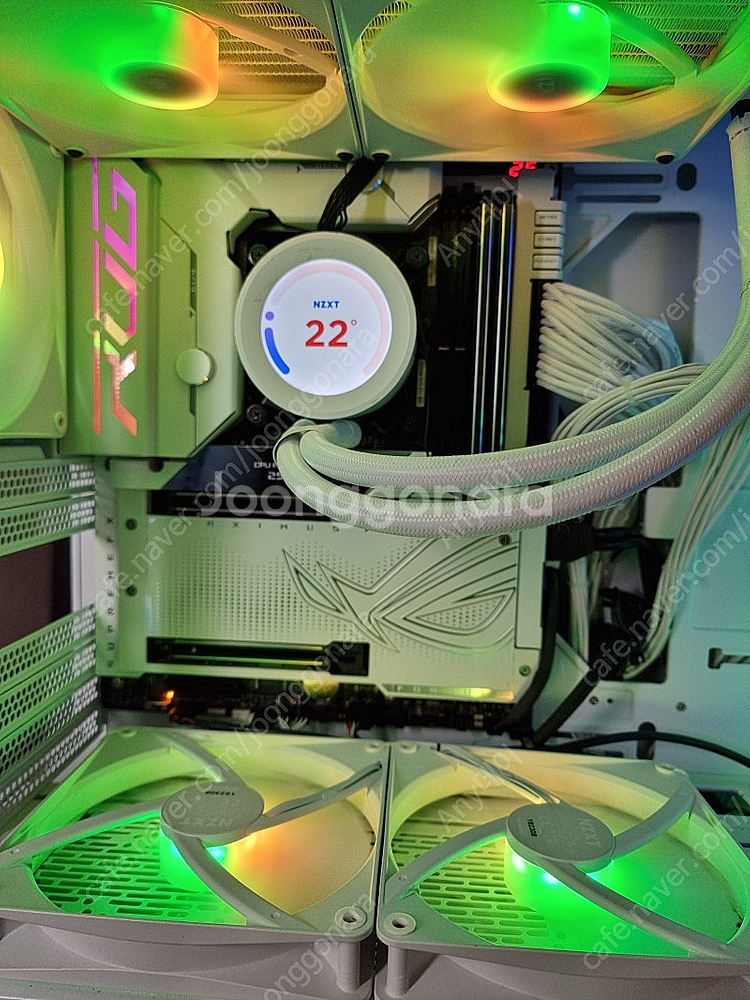 수냉쿨러 NZXT KRAKEN ELITE 280 RGB...--1