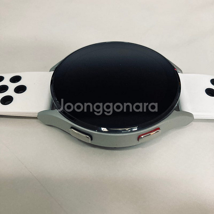 갤럭시 워치4 실버 44MM 매우깨끗 케이블포함 8만원...--3