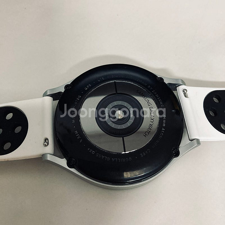 갤럭시 워치4 실버 44MM 매우깨끗 케이블포함 8만원...--4