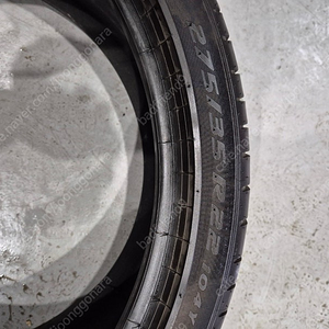 pzero 275/35R22 , 315/30R22 팝니다. X5 , X6 OE타이어