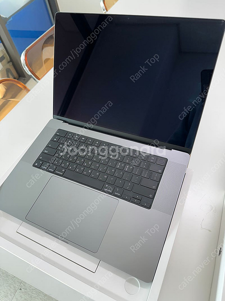 맥북프로 16인치 M1max 팝니다. 32코어 gpu ...--2