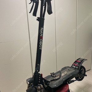 난로봇 뉴디포플 전동킥보드 판매합니다(배터리불량)