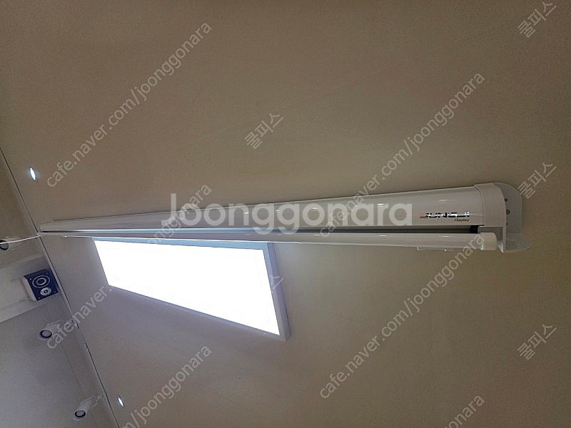 후면 리어 양방향 프로젝터 스크린 판매합니다 ( 99% 새제품 )--2